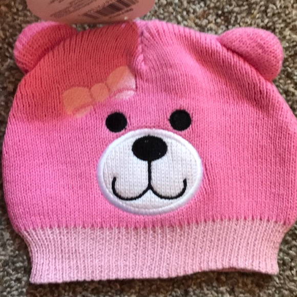 Wee-Tots sweater knit hat and booties! - Picture 4 of 4